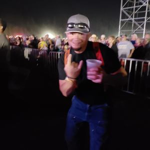 Meet your Posher, Zac